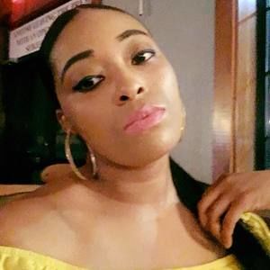 Meet your Posher, Derralyn